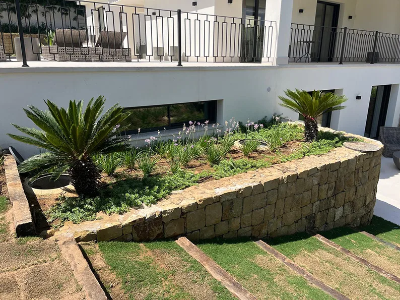 Casa en Nueva Andalucía garden: view 8 from the photographic archive