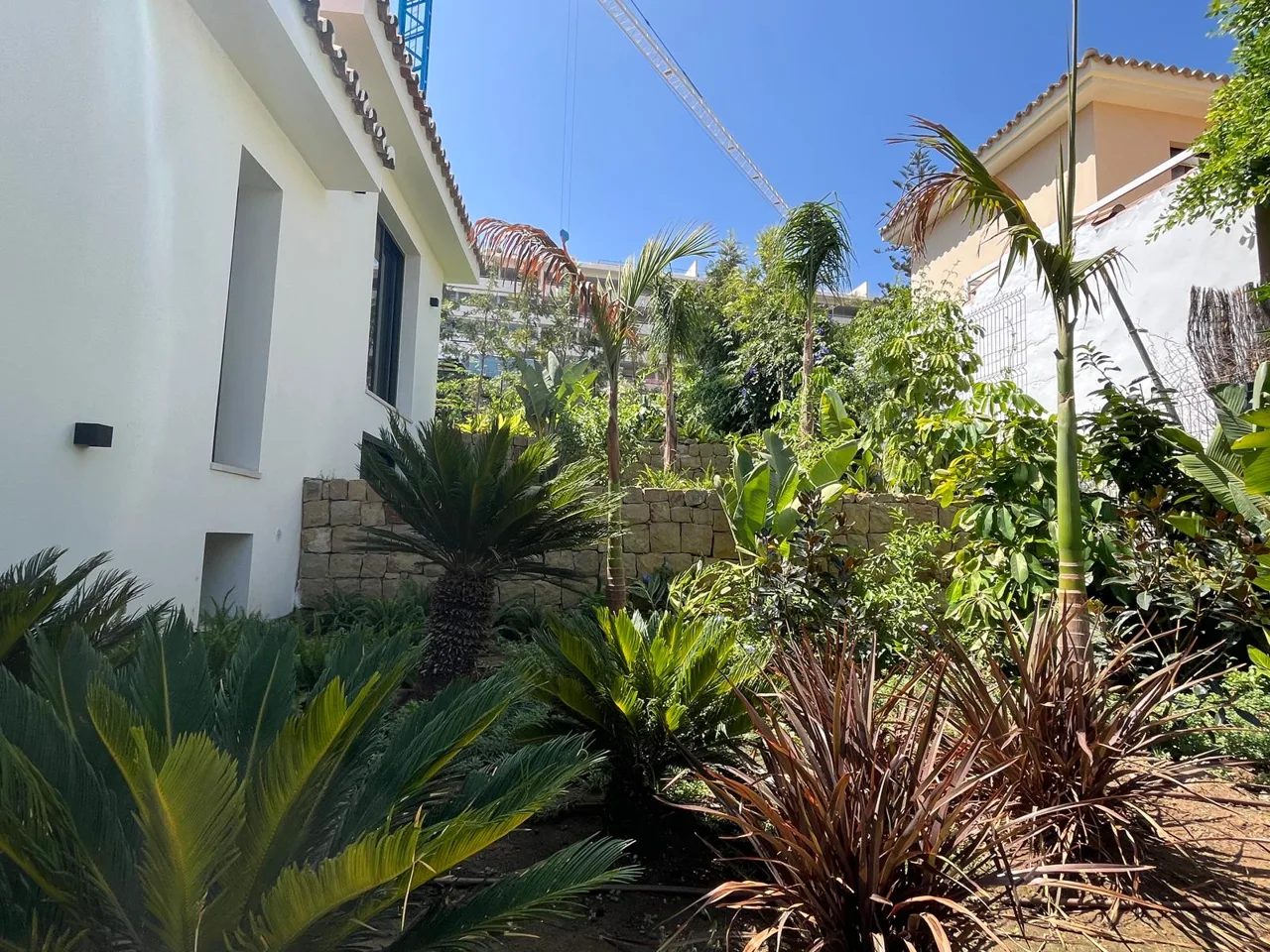 Casa en Nueva Andalucía garden: view 21 from the photographic archive